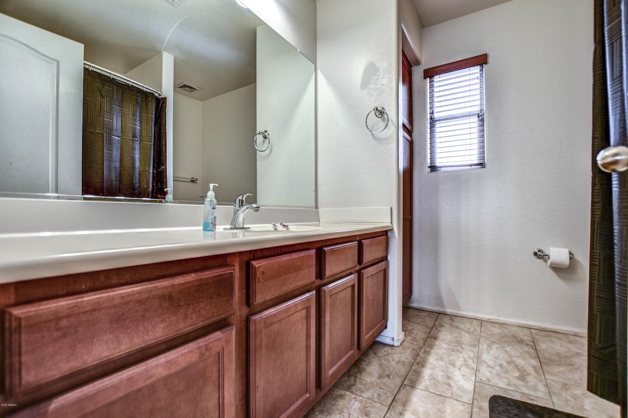 40850 W Robbins Dr., Maricopa, AZ 85138