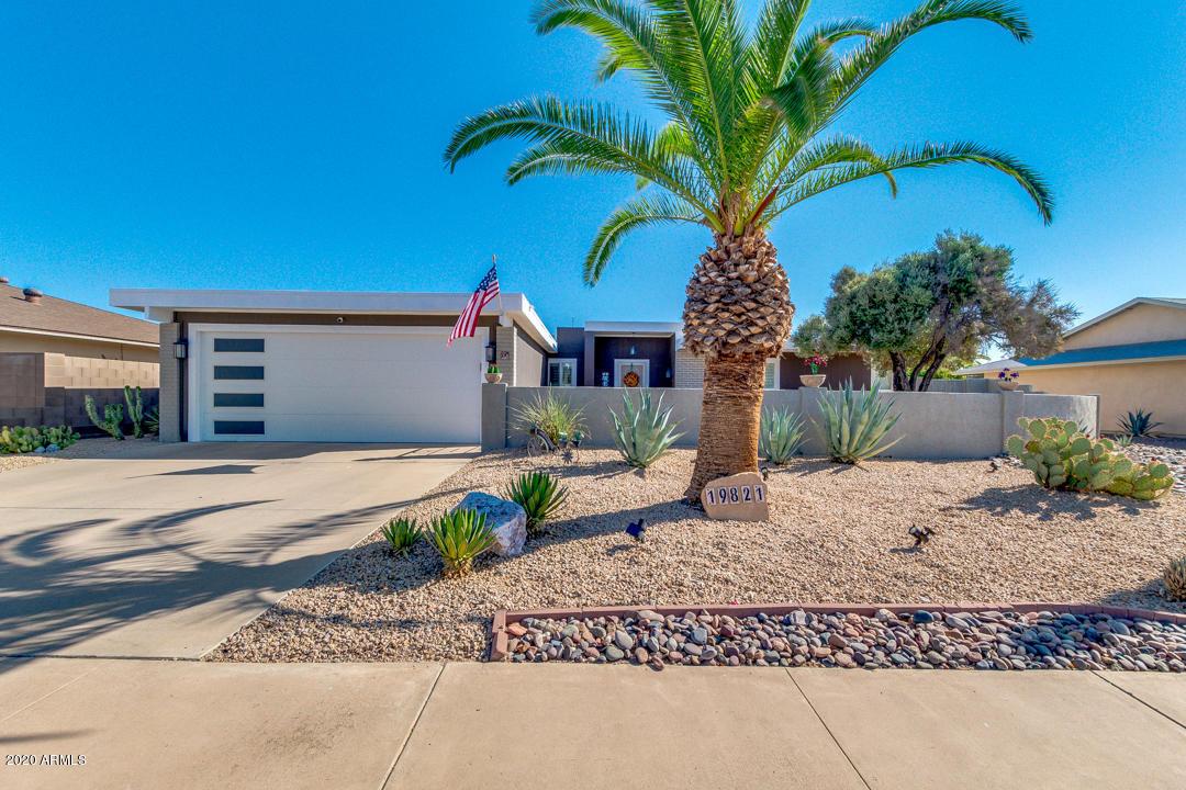 19821 N Calypso Ln., Sun City, AZ 85373