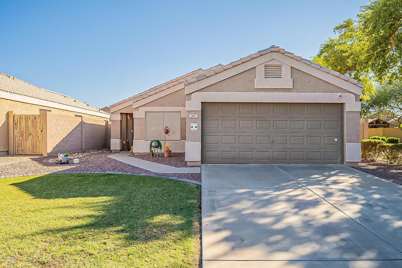 1697 E Horseshoe Ave., Gilbert, AZ 85296