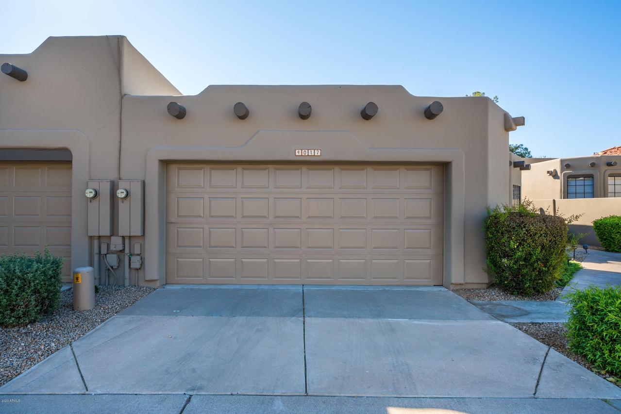 4017 E Round Hill Dr., Phoenix, AZ 85028