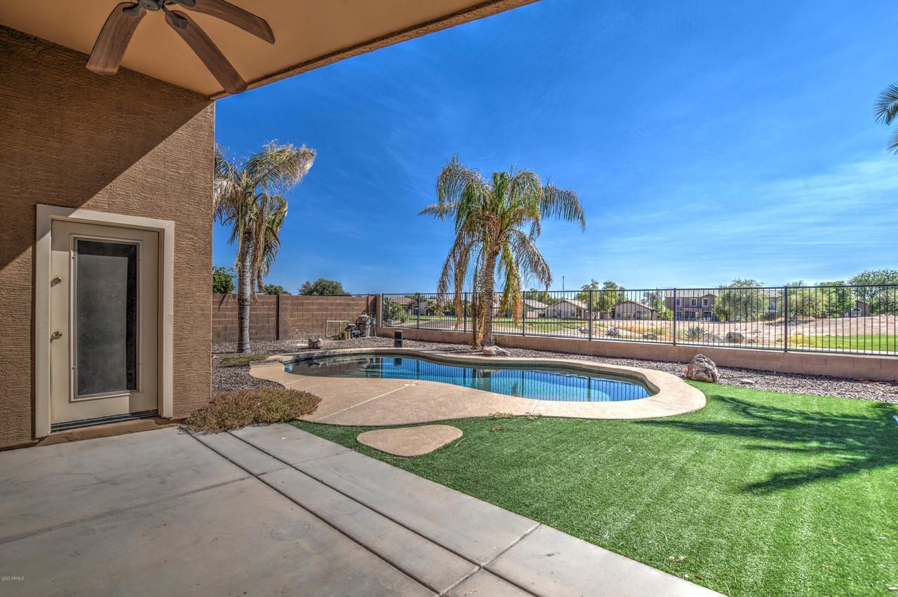 29661 N Candlewood Dr., San Tan Valley, AZ 85143