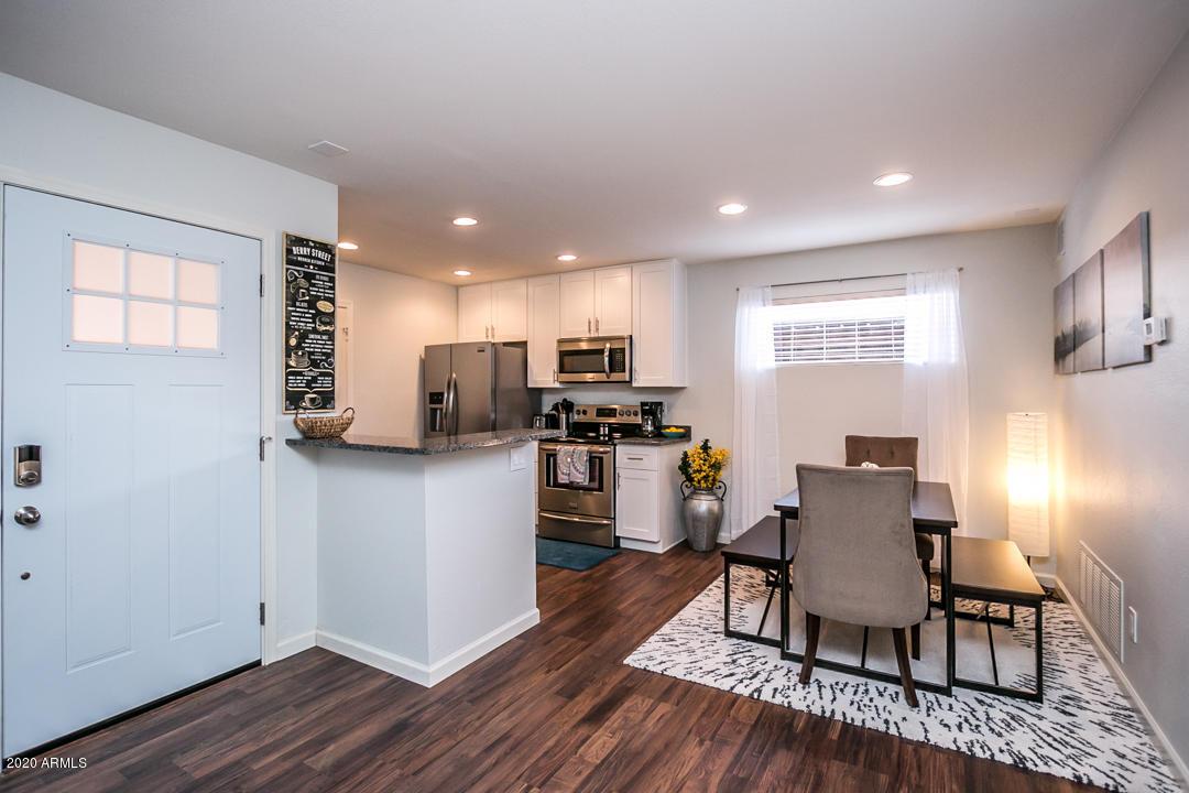 4704 E Paradise Village Pkwy. #133, Phoenix, AZ 85032