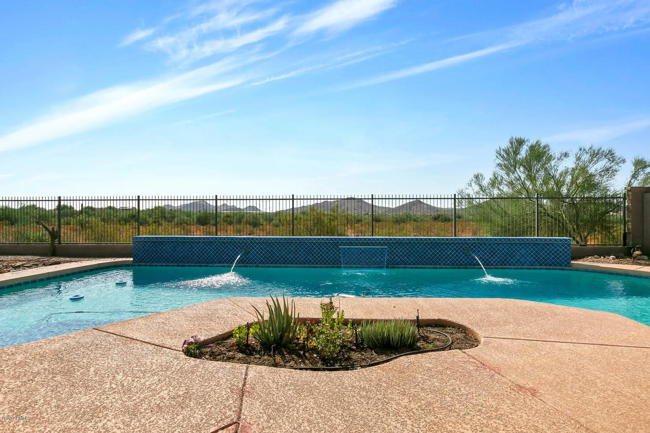 2941 W Owens Way, Anthem, AZ 85086