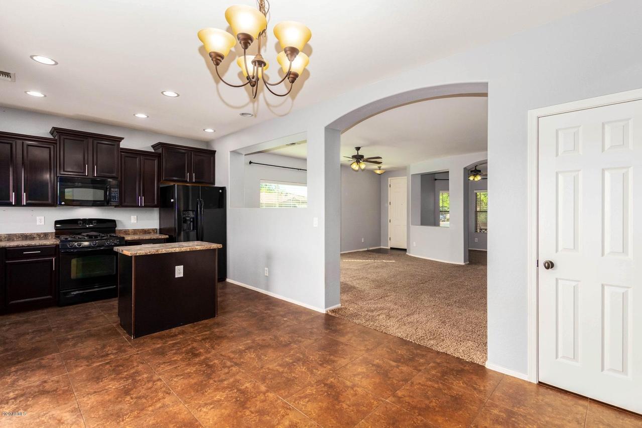 40905 N Hearn St., San Tan Valley, AZ 85140