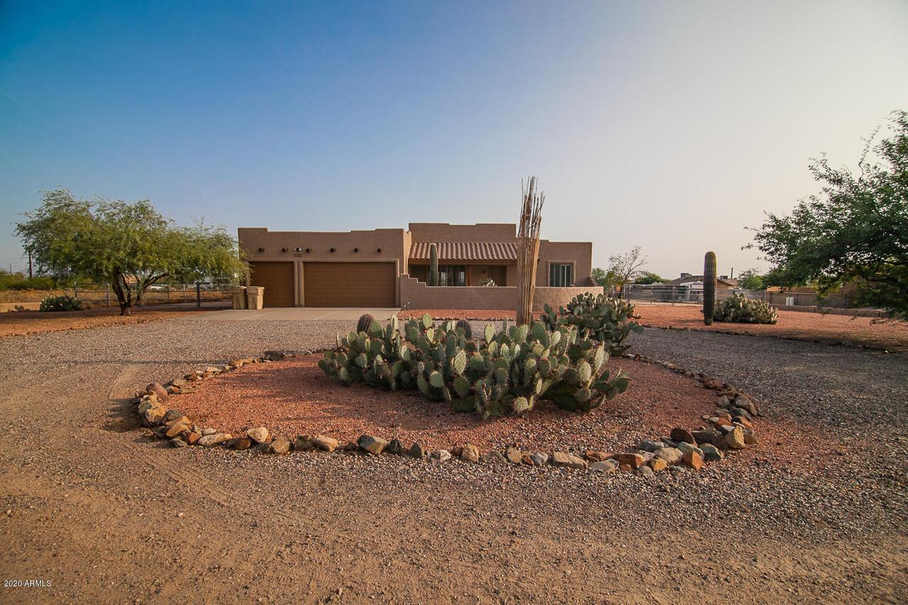 39025 N 10th St., Phoenix, AZ 85086