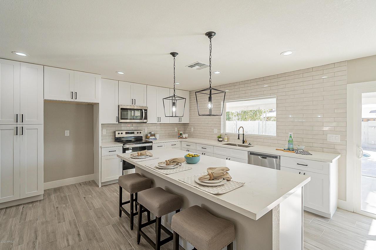 2137 E Gemini Dr., Tempe, AZ 85283