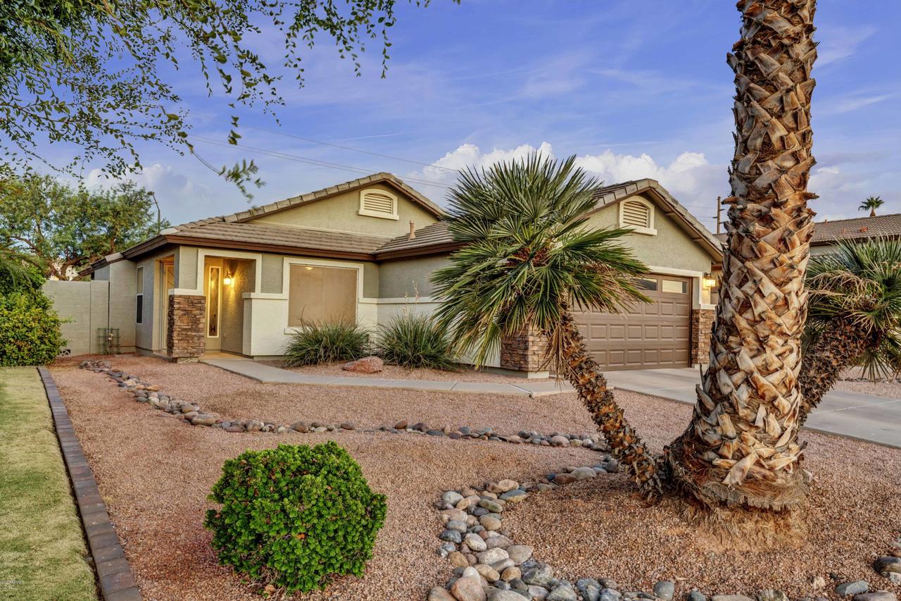 487 N Joshua Tree Ln., Gilbert, AZ 85234