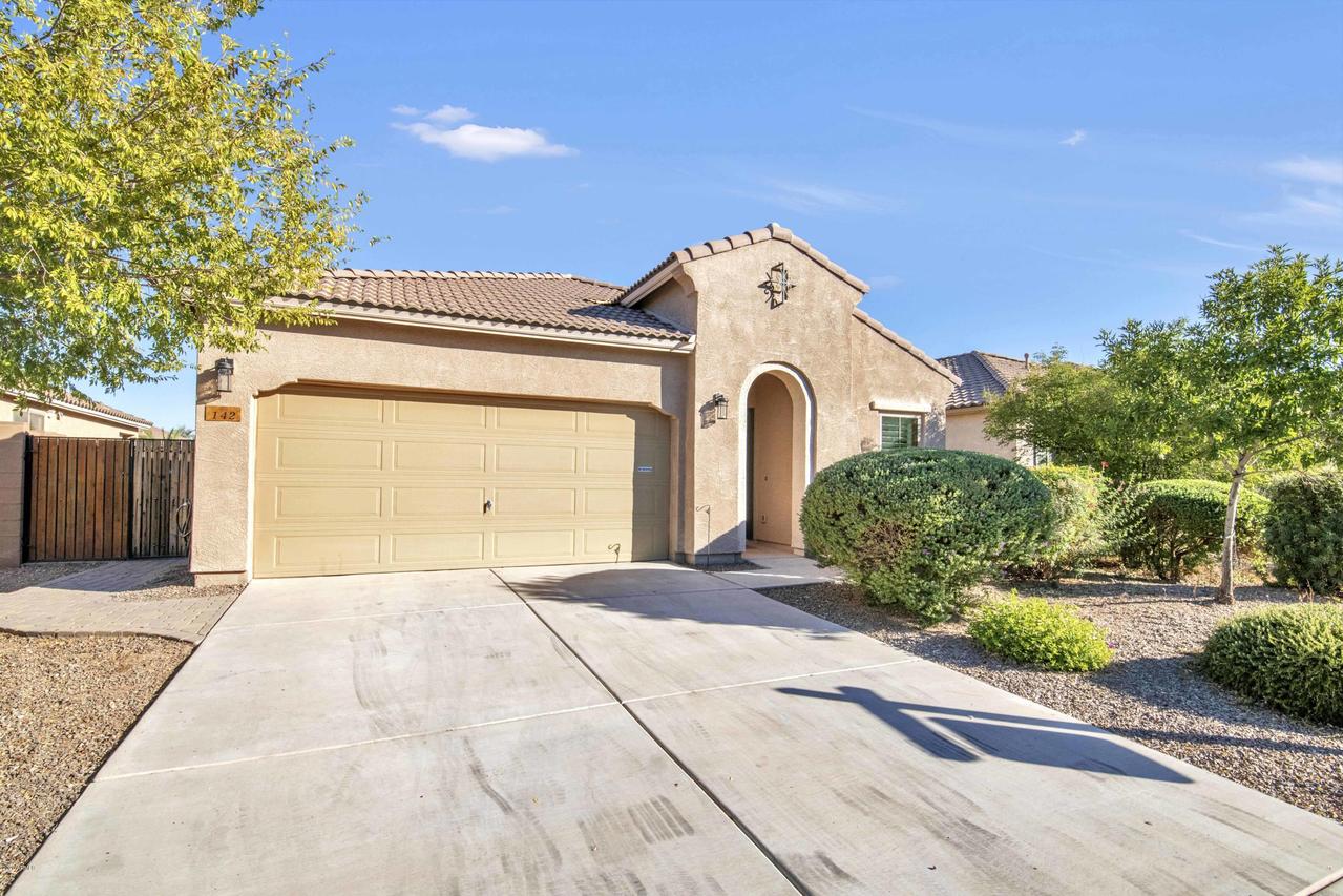 142 W Burkhalter Dr., San Tan Valley, AZ 85143