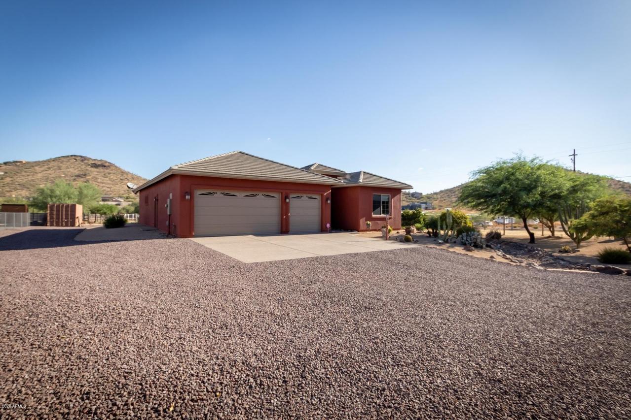 38233 N 31st Ave., Phoenix, AZ 85086