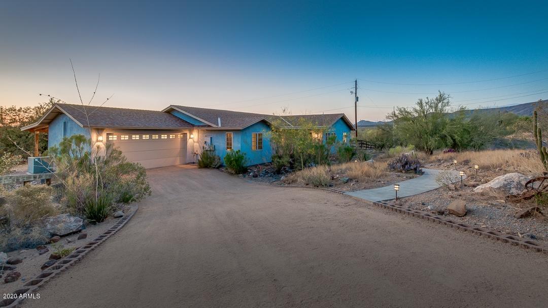 45220 N 14th St., New River, AZ 85087