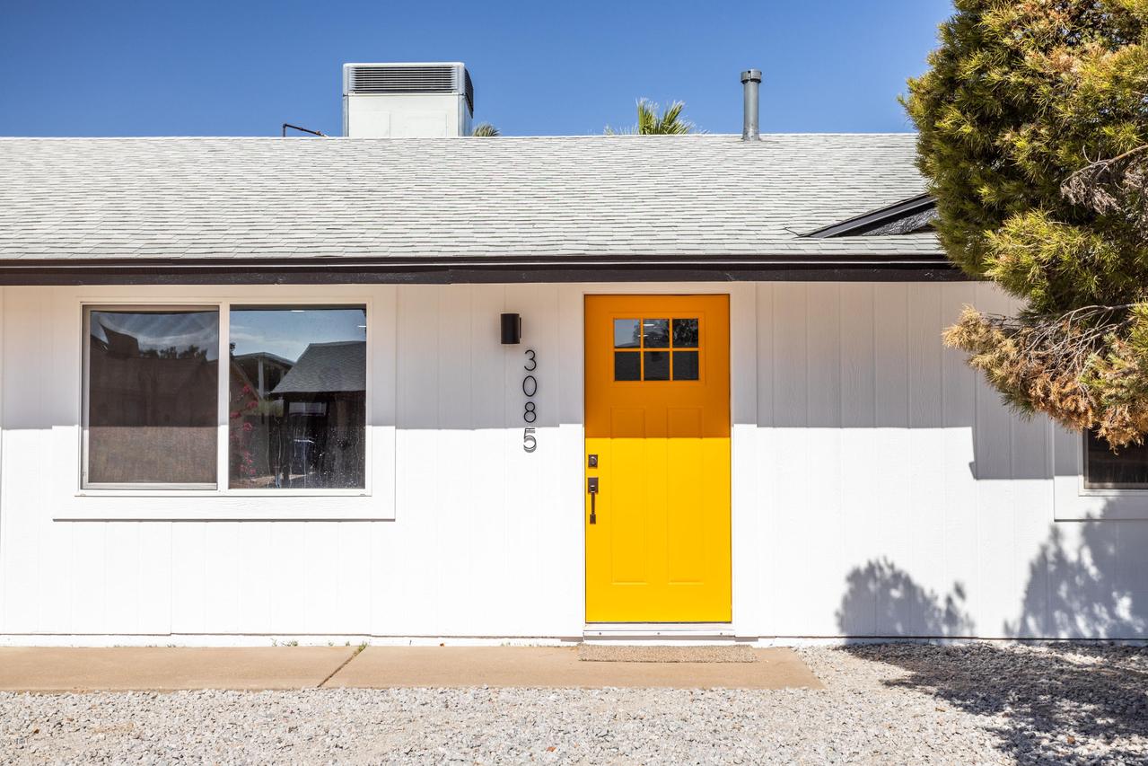 3850 E Ludlow Dr., Phoenix, AZ 85032