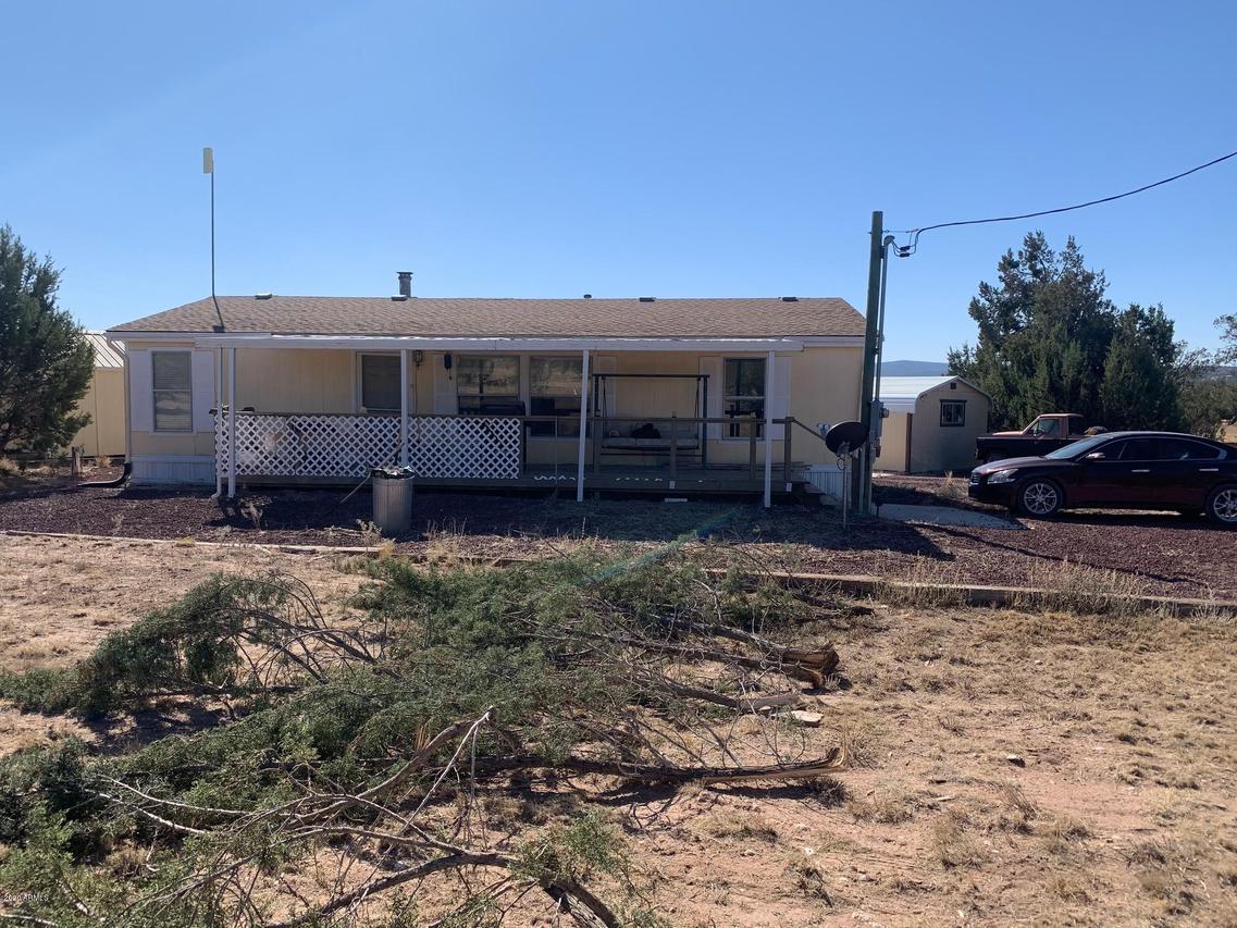 27585 N El Oro Dr., Seligman, AZ 86337