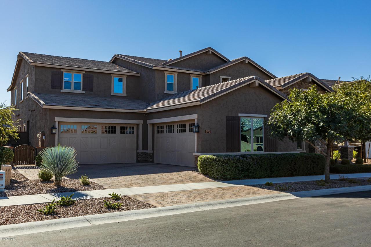 10549 E Lumiere Ave., Mesa, AZ 85212