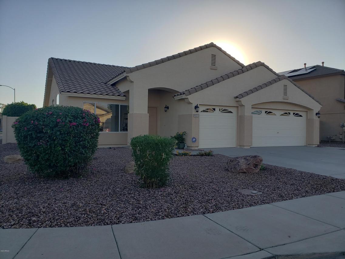 8221 W Harmony Ln., Peoria, AZ 85382