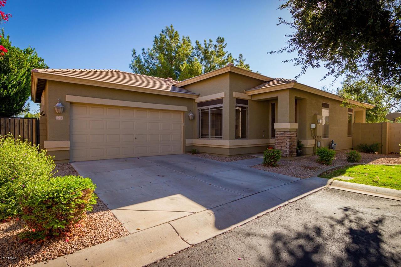 1933 E Hawken Pl., Chandler, AZ 85286
