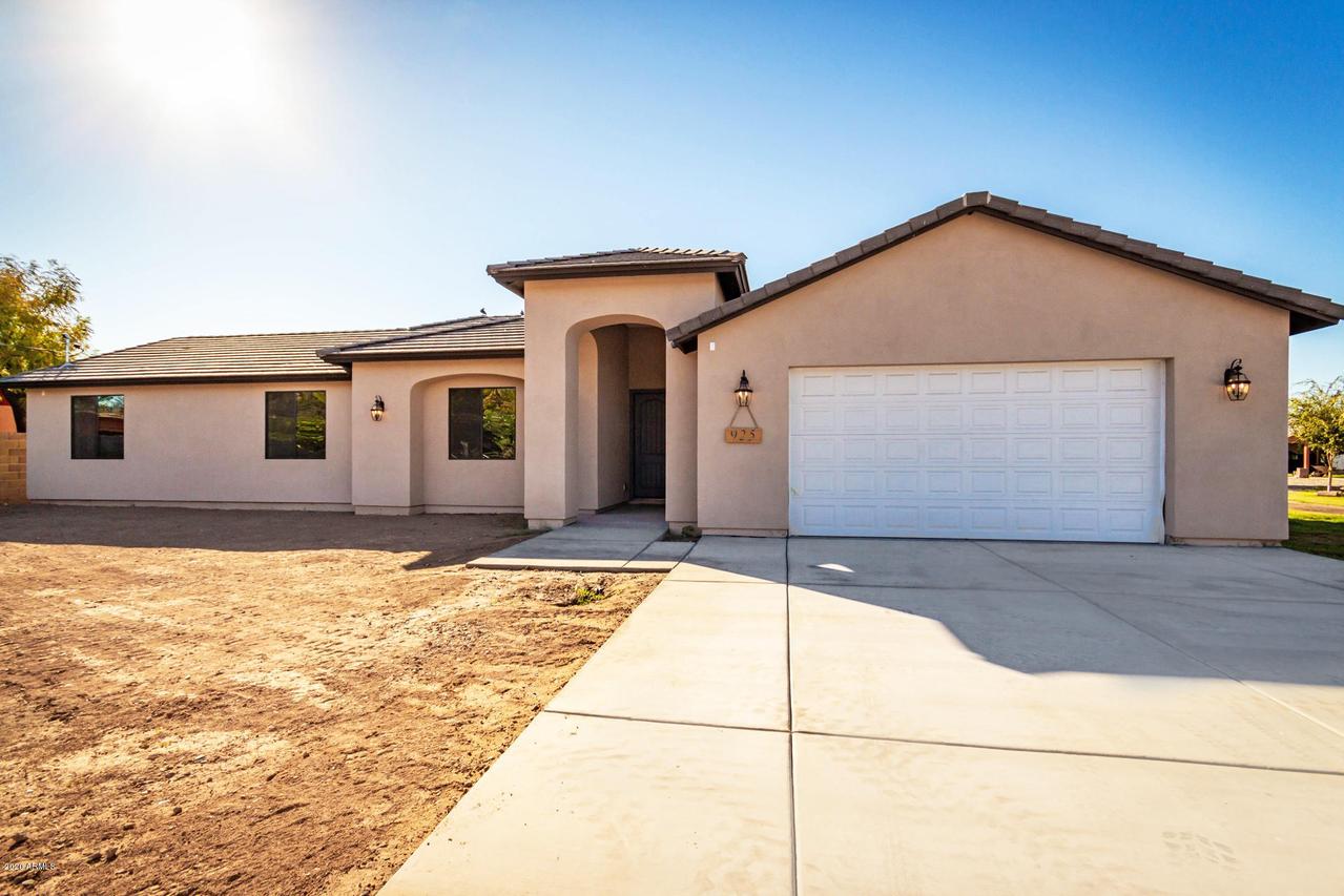 925 W Gregory Rd., Phoenix, AZ 85041