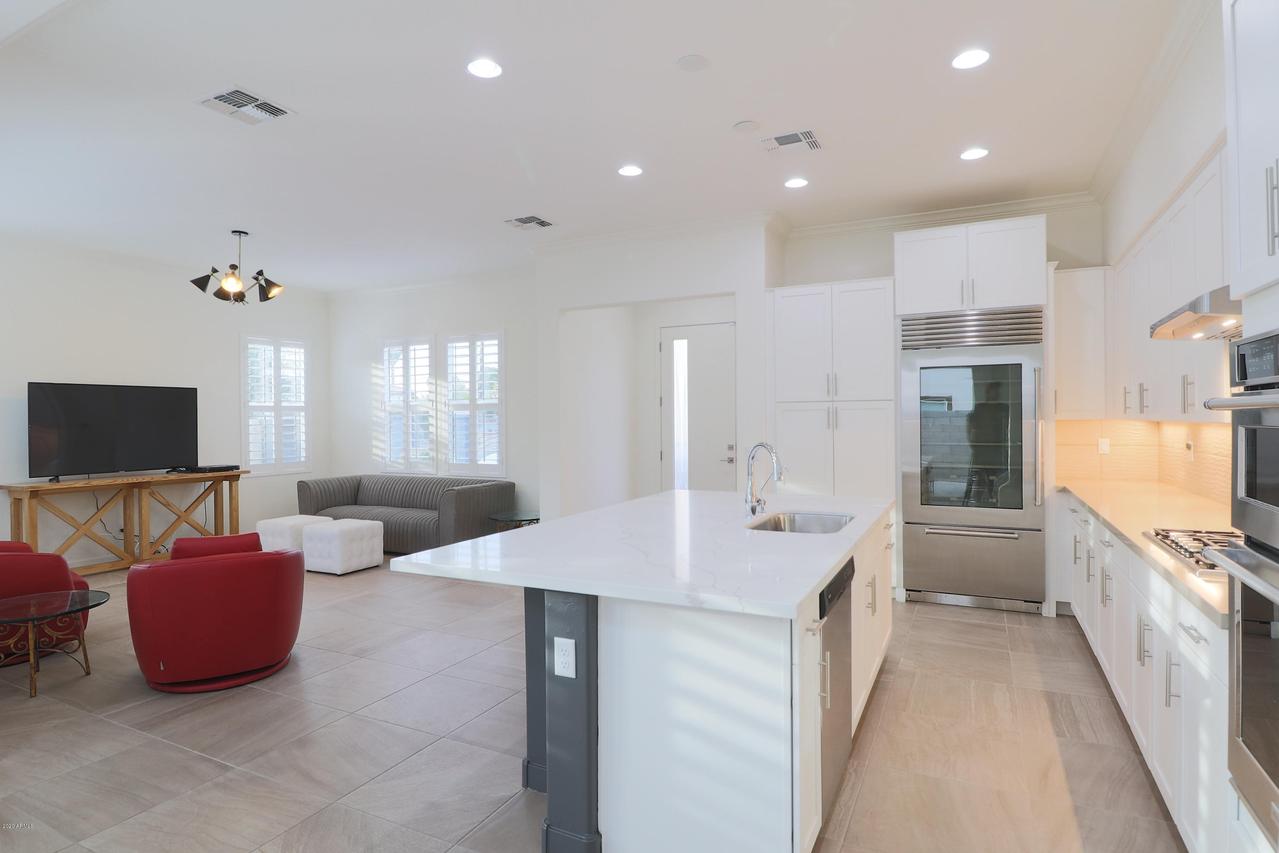 1555 E Ocotillo Rd. #17, Phoenix, AZ 85014
