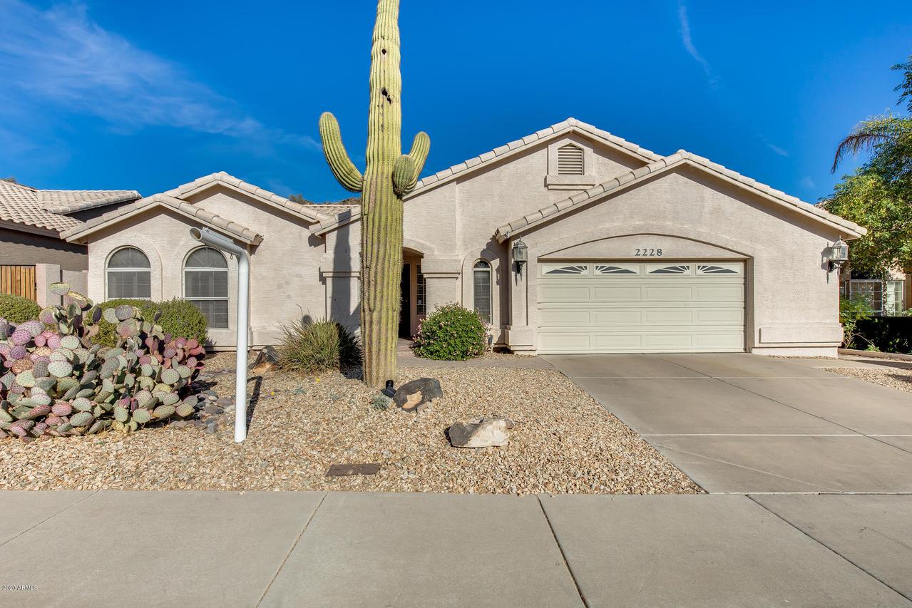 2228 E Rockledge Rd., Phoenix, AZ 85048