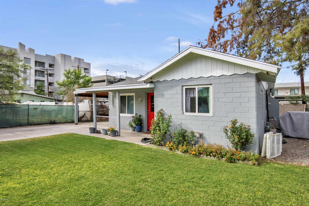 1116 S Holbrook Ln., Tempe, AZ 85281