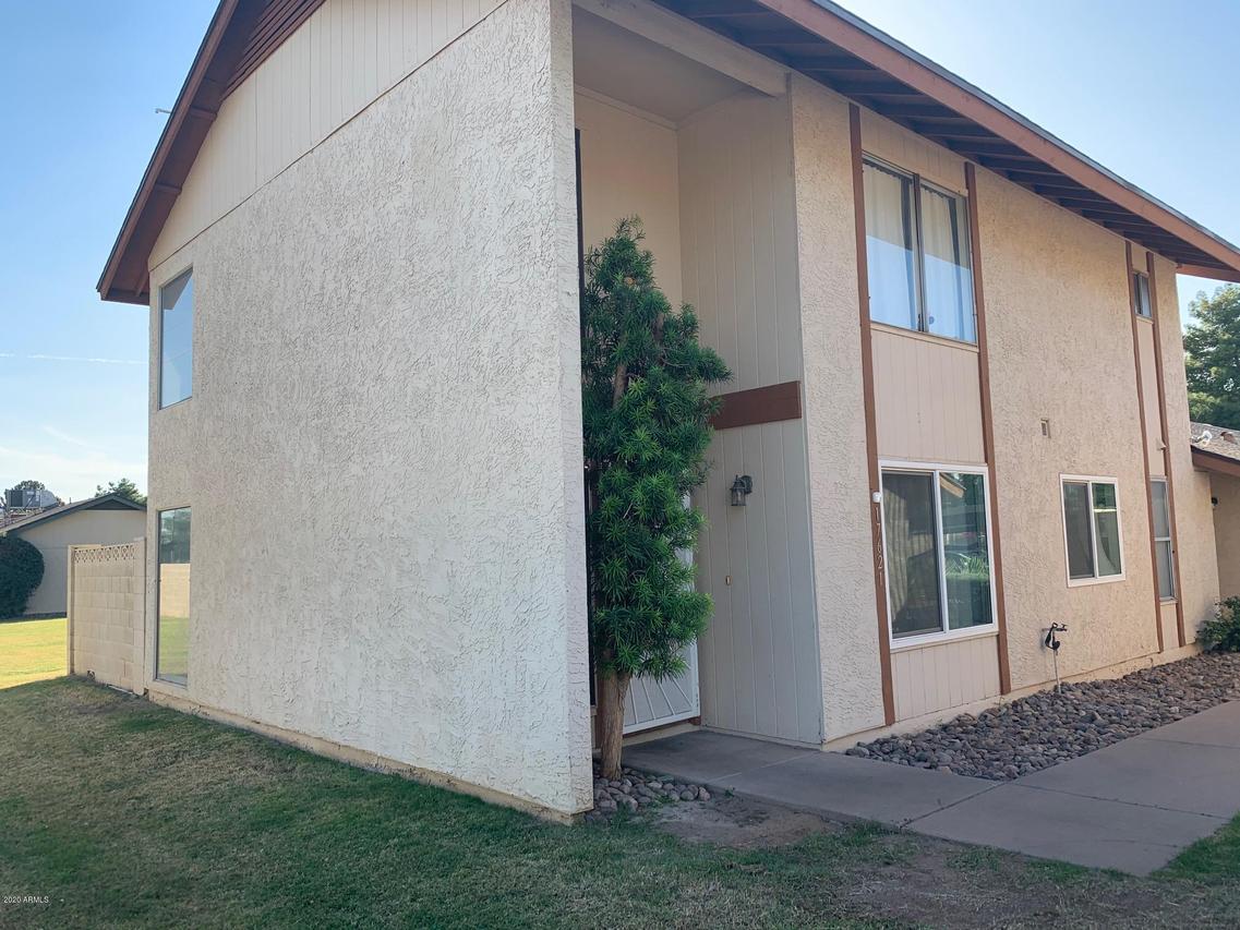 17621 N Lindner Dr., Glendale, AZ 85308