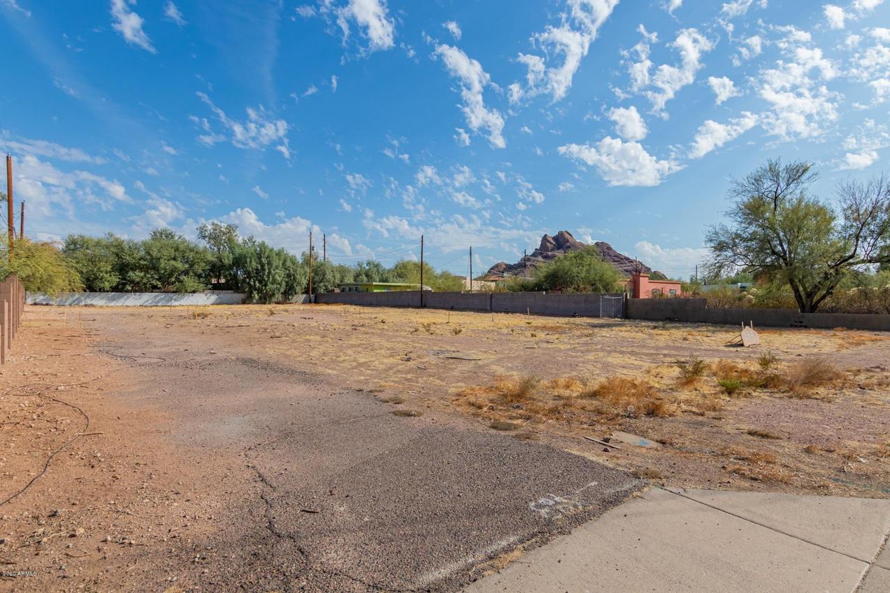 2345 N 55th St. #15, Phoenix, AZ 85008