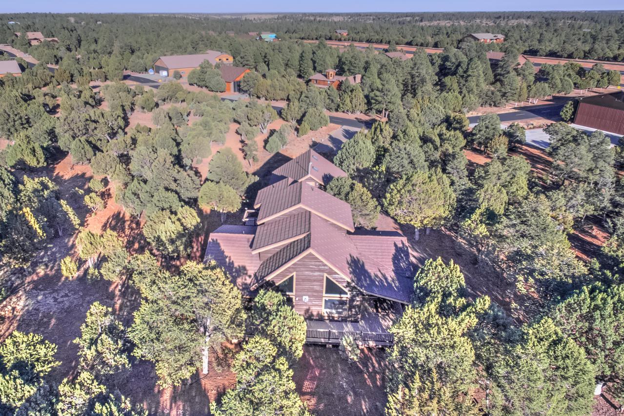 2318 Kitfox Cir., Overgaard, AZ 85933