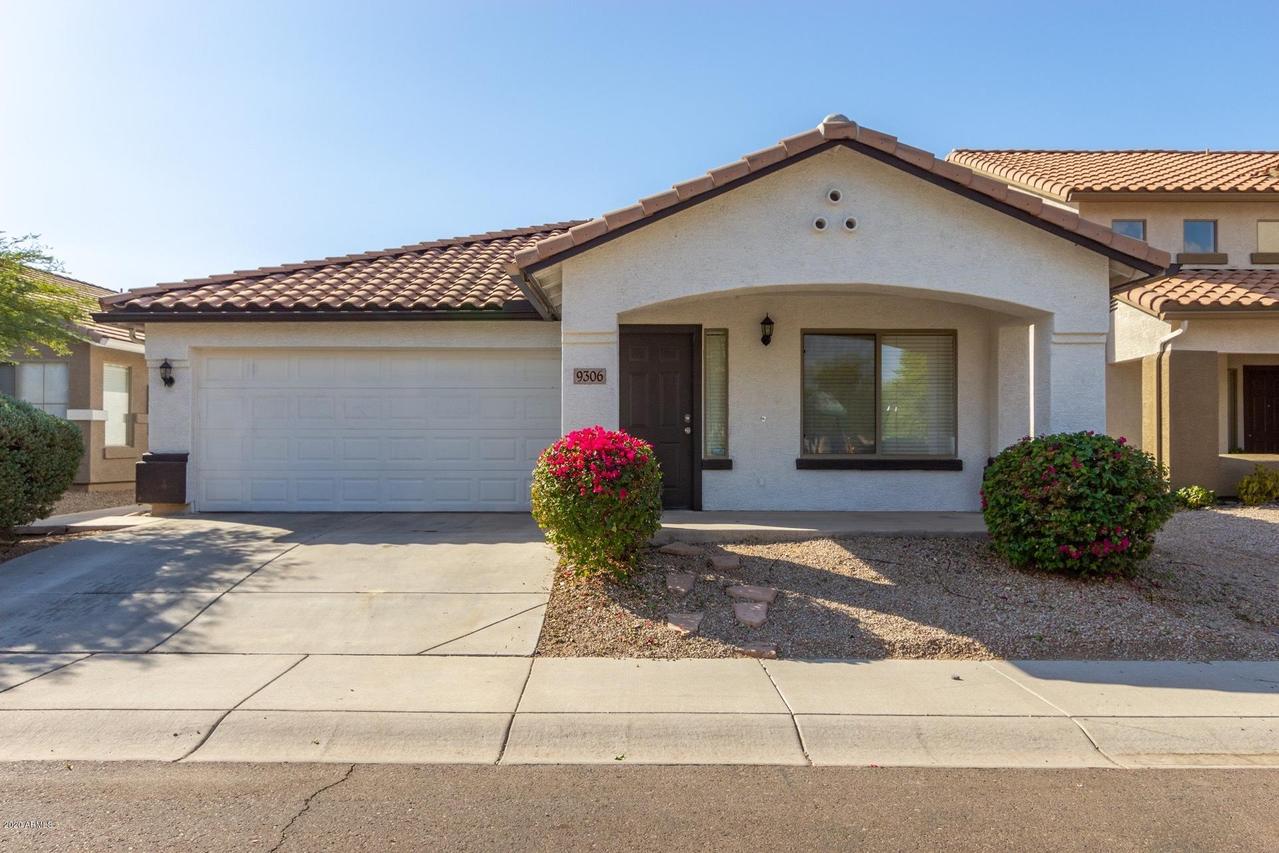 9306 S 35th Glen, Laveen, AZ 85339