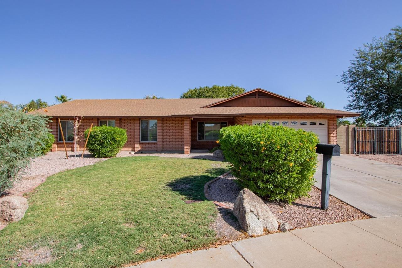 4636 E Willow Ave., Phoenix, AZ 85032