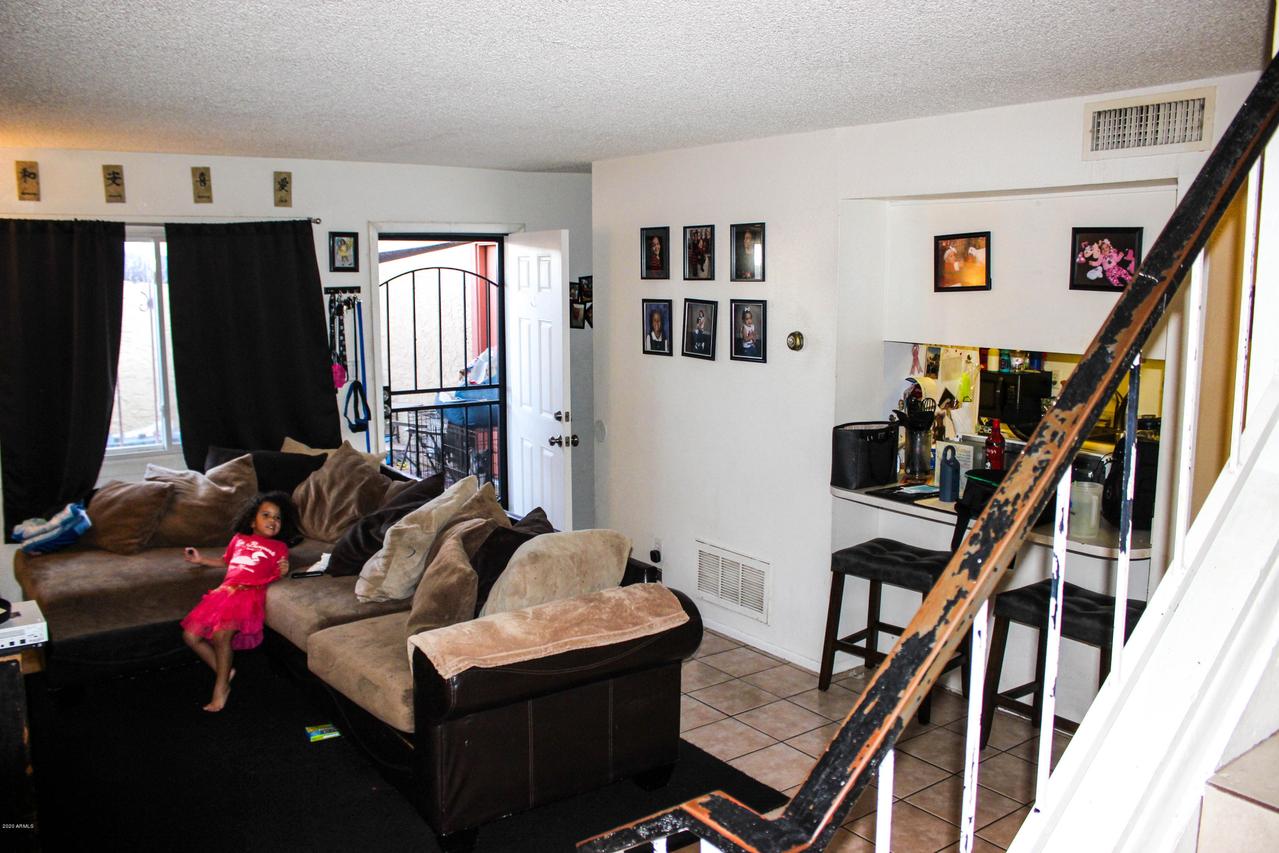 948 S Alma School Rd. #2, Mesa, AZ 85210