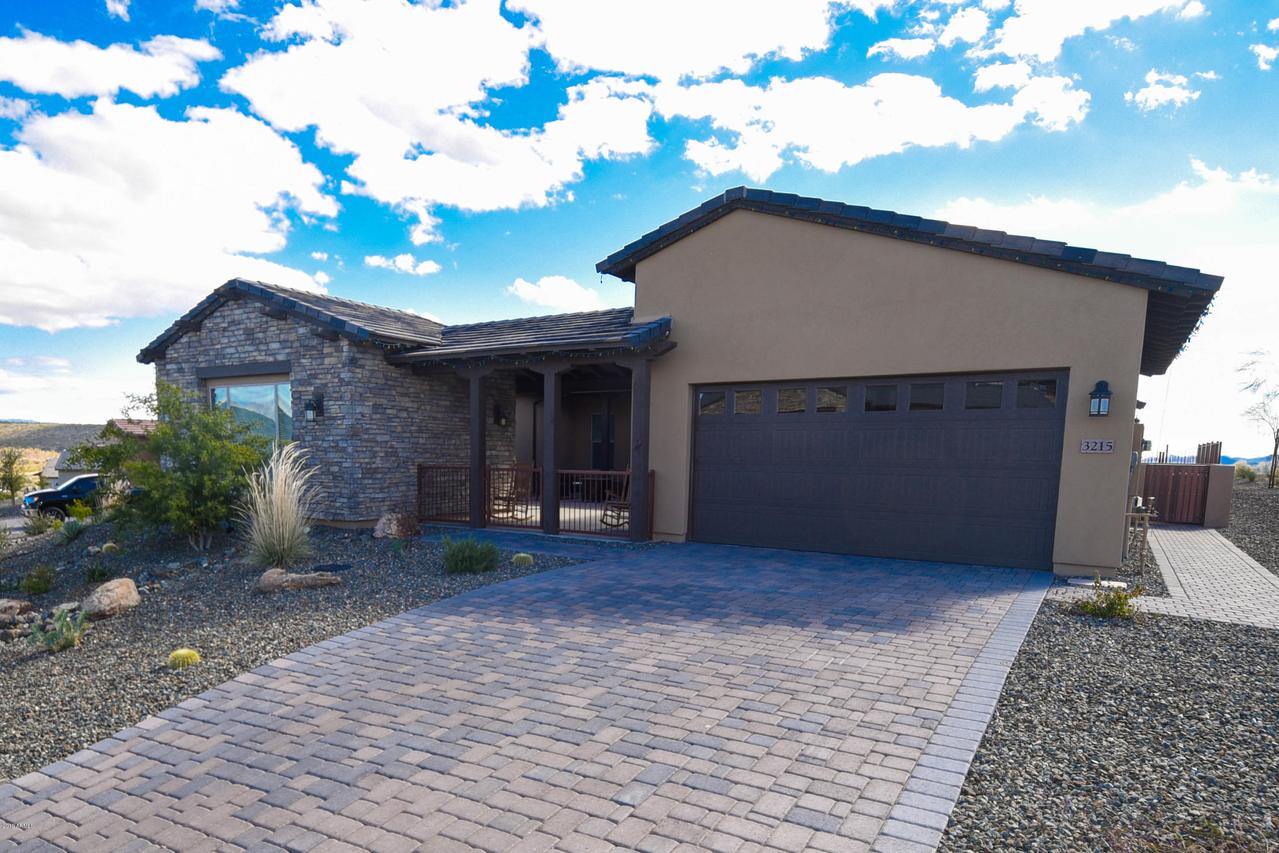 3215 Knight Way, Wickenburg, AZ 85390
