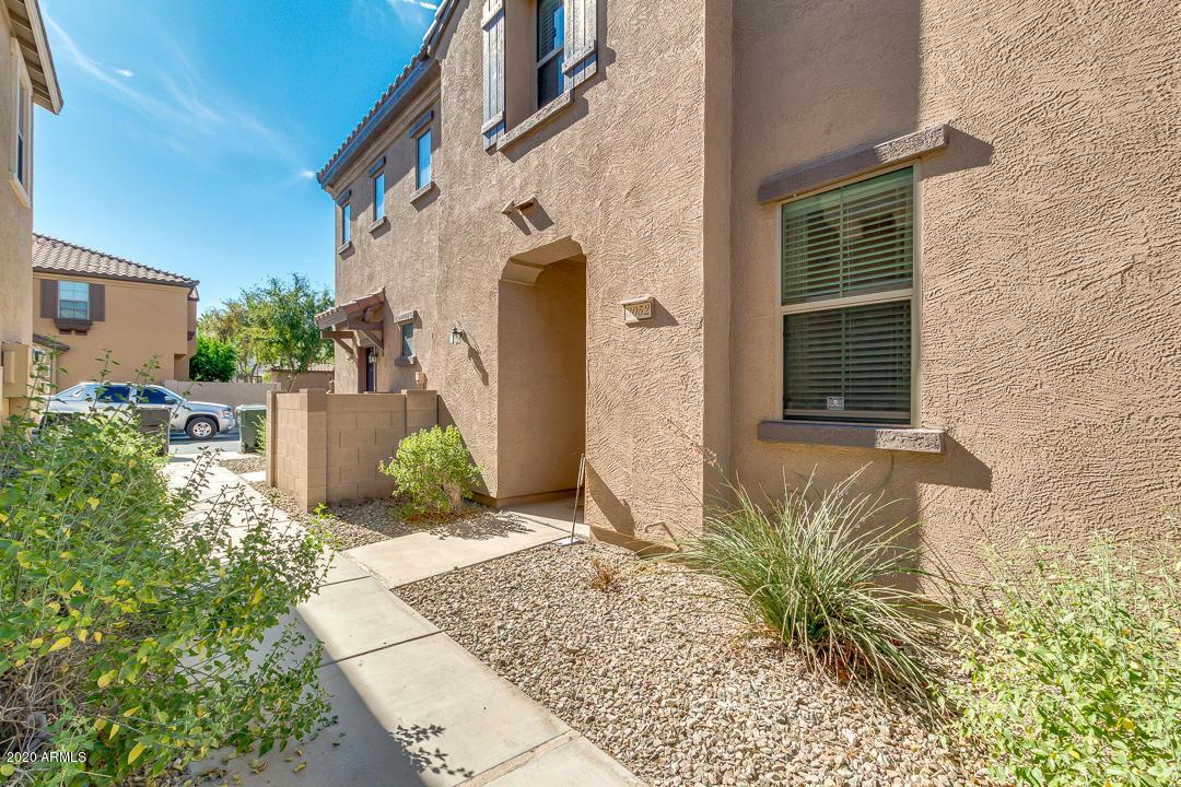 3052 E Dunbar Dr., Phoenix, AZ 85042