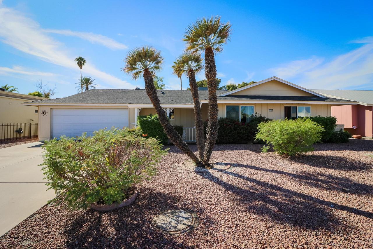 10232 N 109th Ave., Sun City, AZ 85351