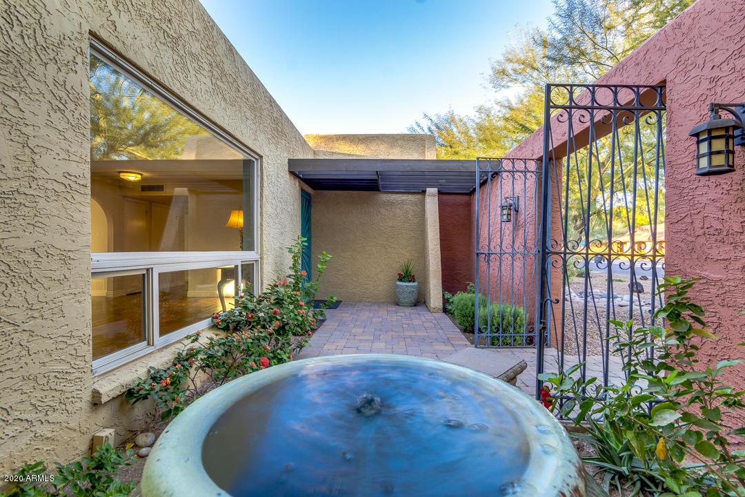2534 S Grandview Ave., Tempe, AZ 85282