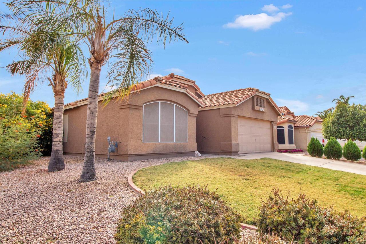 2041 S Avoca Cir., Mesa, AZ 85208
