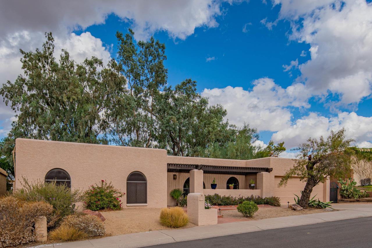 246 E Dahlia Dr., Phoenix, AZ 85022