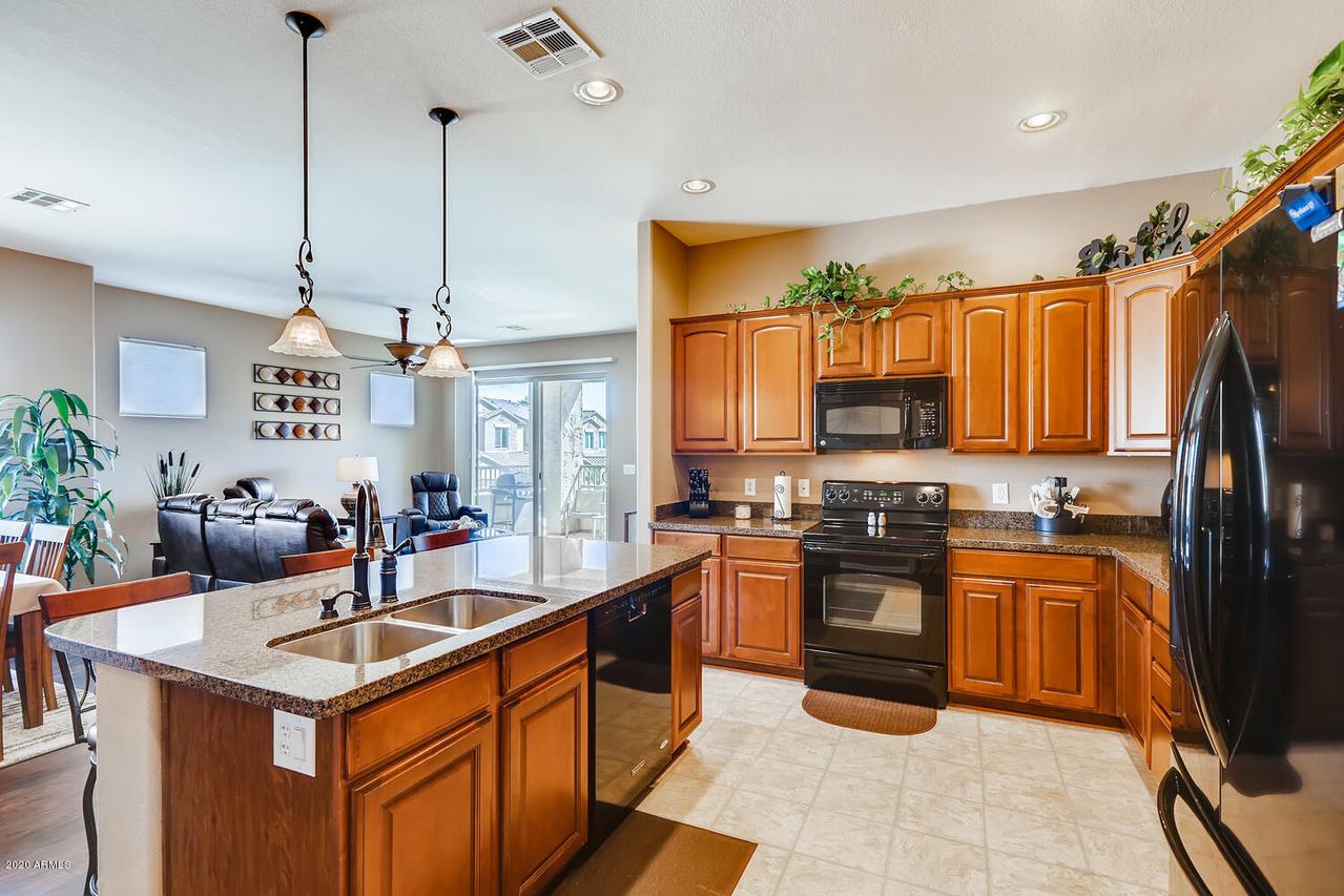 250 W Queen Creek Rd. #233, Chandler, AZ 85248