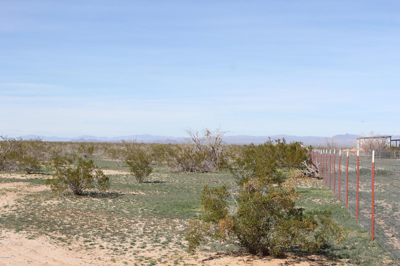 W Daley Ln. #., Surprise, AZ 85387