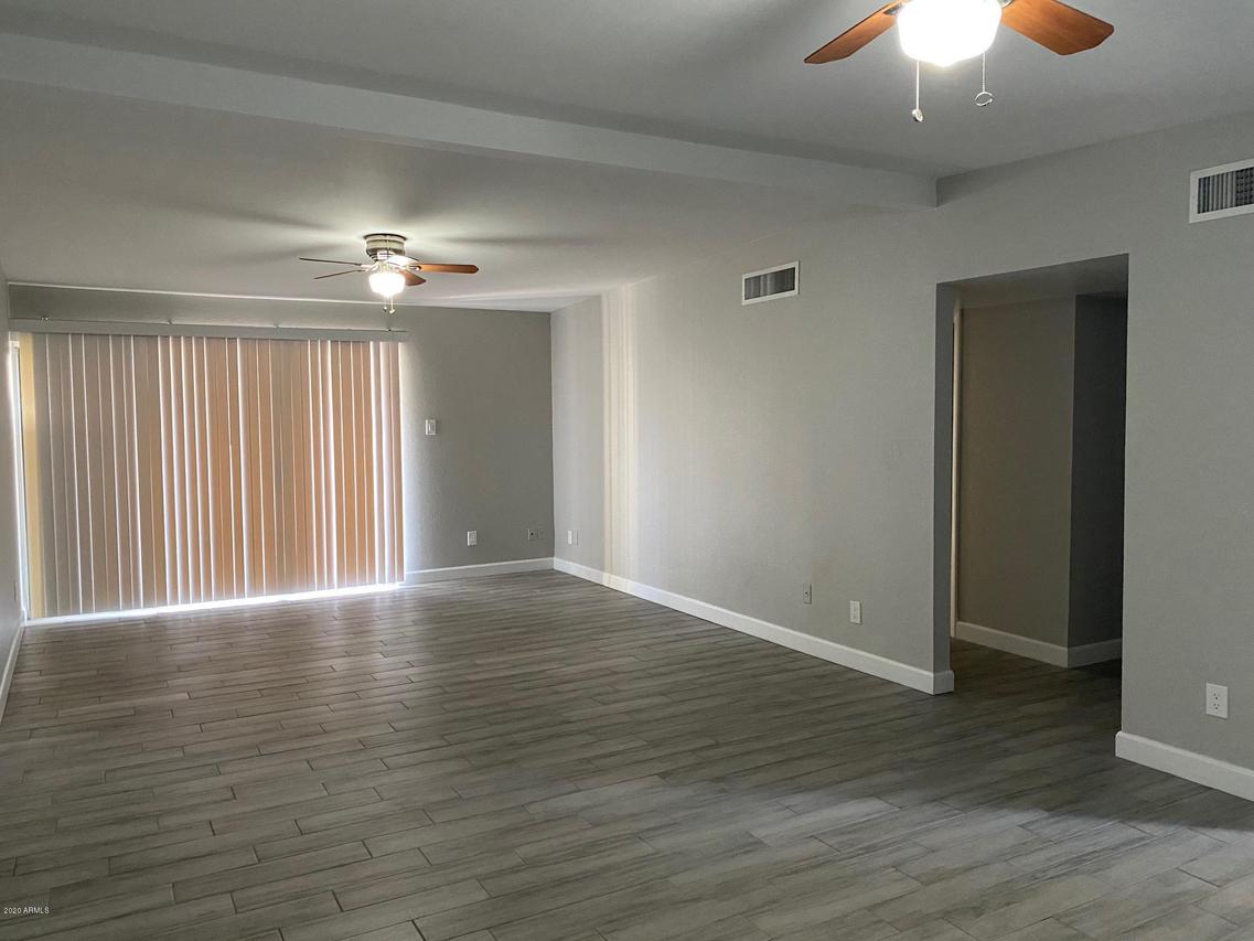 2233 E Highland Ave. #205, Phoenix, AZ 85016