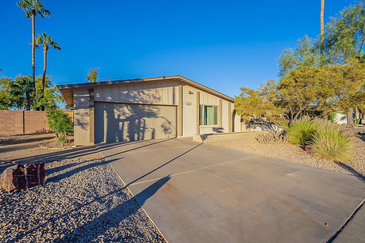 1890 E Gemini Dr., Tempe, AZ 85283