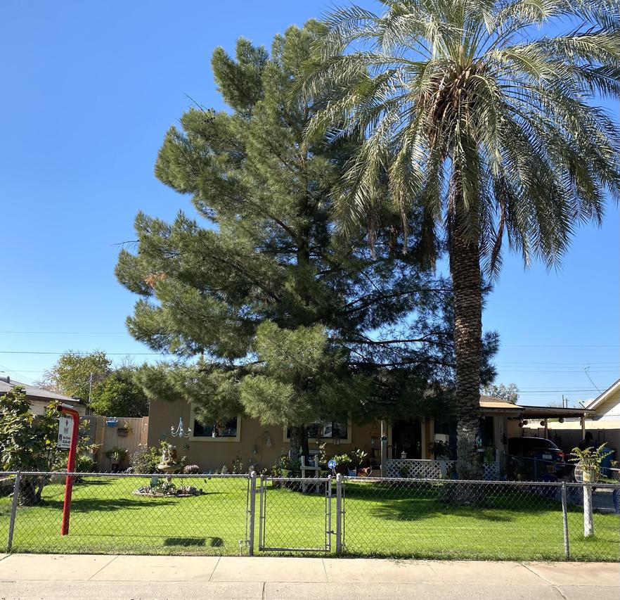 2208 N 29th Pl., Phoenix, AZ 85008