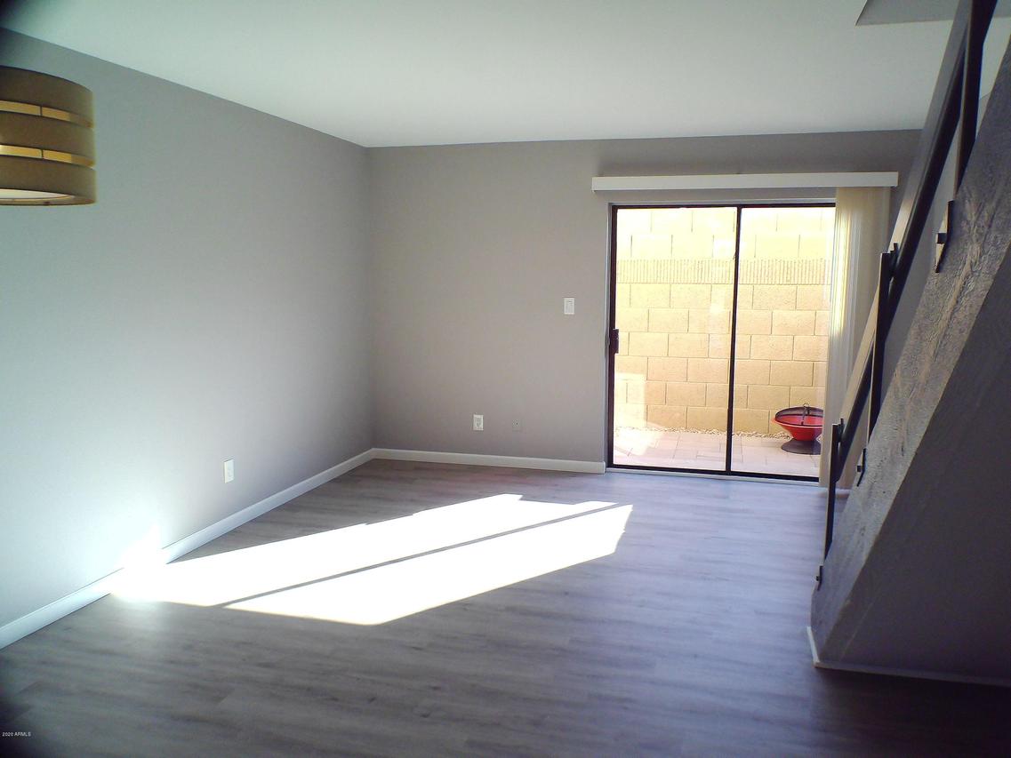 4221 E Almeria Rd. #5, Phoenix, AZ 85008