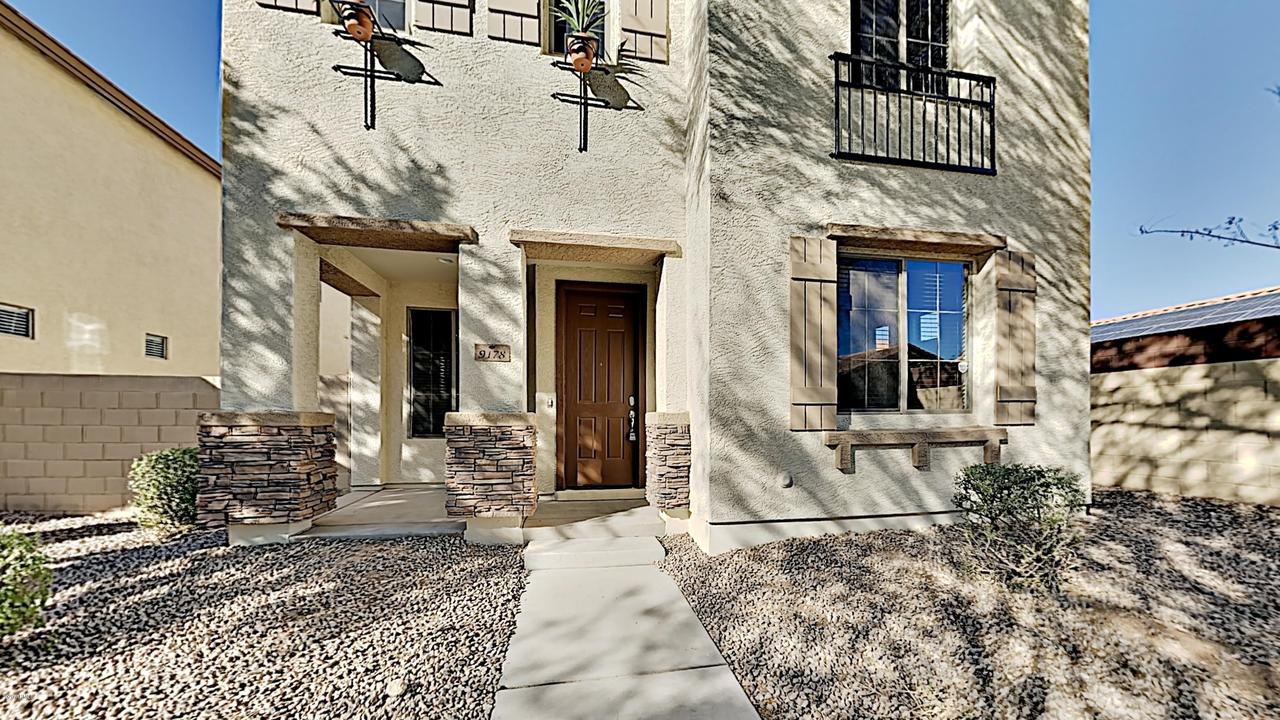 9178 W Meadow Dr., Peoria, AZ 85382