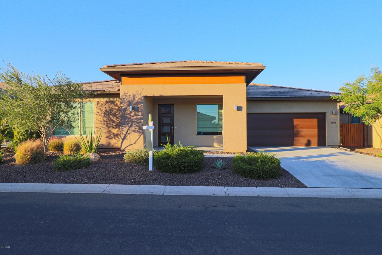 13208 W Hummingbird Ter., Peoria, AZ 85383