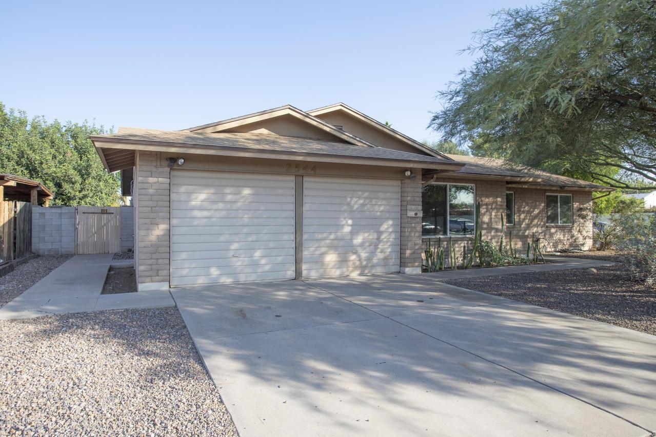 2544 E Manhatton Dr., Tempe, AZ 85282