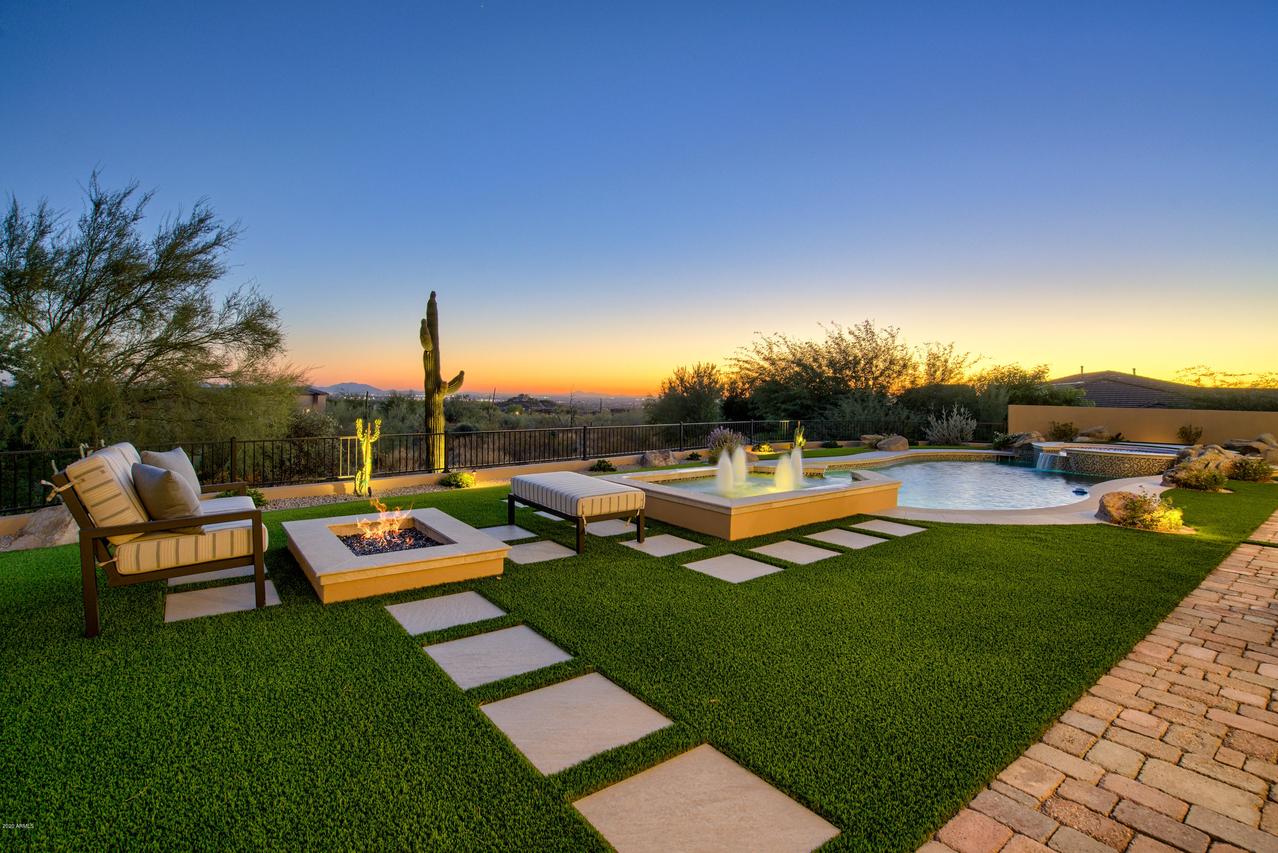 8163 E Echo Canyon St., Mesa, AZ 85207