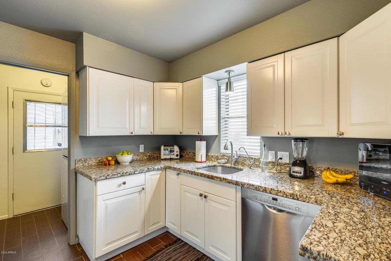 231 N Robson #14, Mesa, AZ 85201