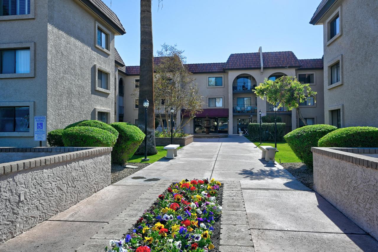 3033 E Devonshire Ave. #2025, Phoenix, AZ 85016
