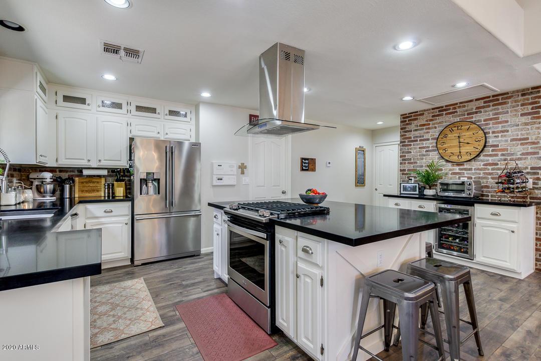 24108 S Starcrest Dr., Sun Lakes, AZ 85248