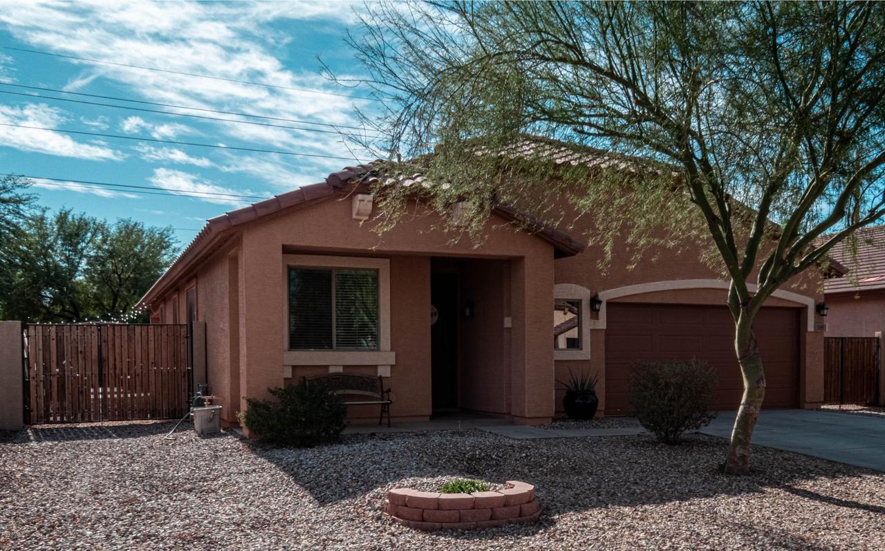 585 E Trellis Rd., San Tan Valley, AZ 85140