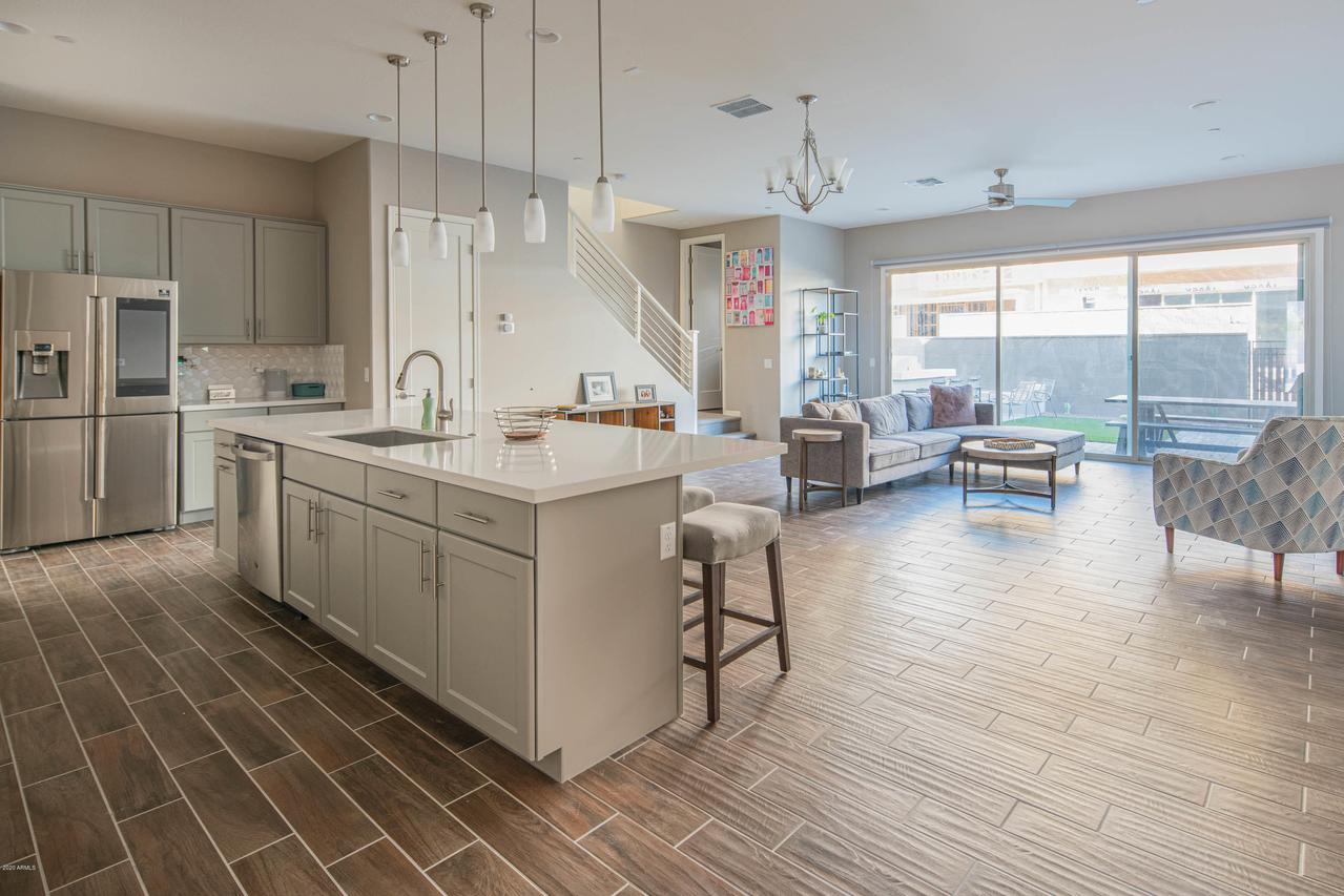 25343 N 19th Ln., Phoenix, AZ 85085